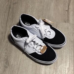FarWest Black and White Women's‎ Sneakers